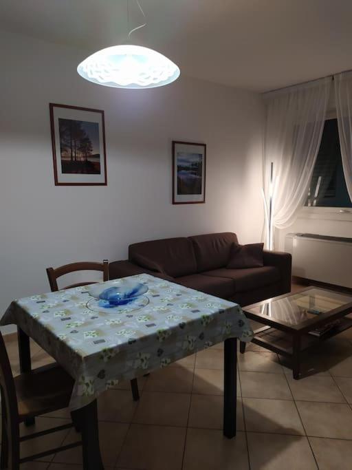 La Casa Sul Lago Monvalle エクステリア 写真